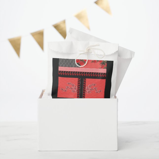 Sacolinha um design de papel de parede vermelho e preto (Festa)