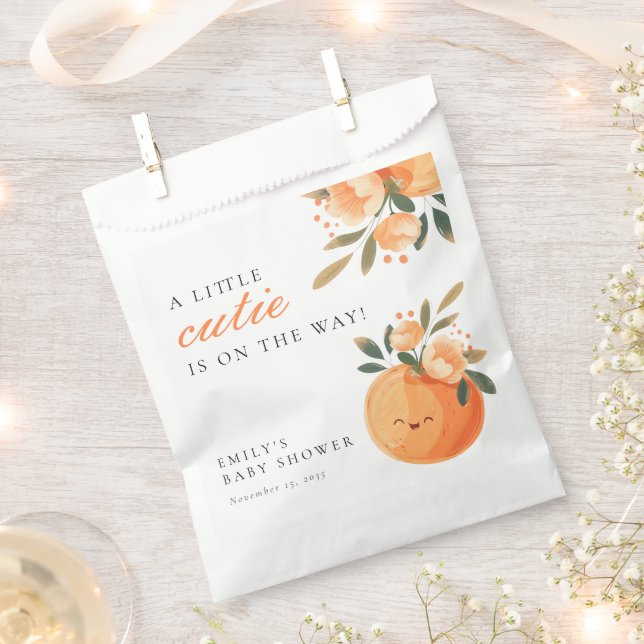 Sacolinha Uma Pequena Cutie Está A Caminho Do Chá de fraldas (Cortado)