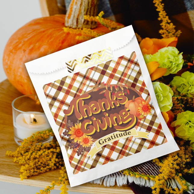 Sacolinha Xadrez de Ação de Graças (Thanksgiving with retro design and fall colors plaid.
Bringing warm atmosphere to the party.
)