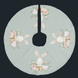 Saia Para Árvore De Natal De Linho Falso Sage Green Baby Bunny Rabbit Elegante<br><div class="desc">Uma saia de coelho doce e elegante. O sábio verde define o tom para simplicidade e elegância. Uma maneira tão doce e simples de decorar em volta da árvore de Natal do bebê.</div>
