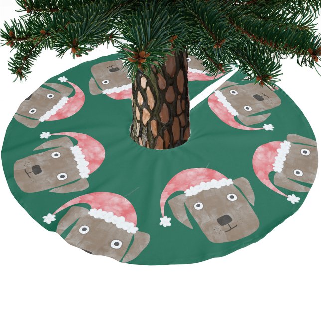 Saia Para Árvore De Natal De Poliéster Cachorro de chocolate Labrador Cachorro de varejo  (Fun Chocolate Labrador Retriever dog in a Santa Hat red green festive Christmas tree skirt)