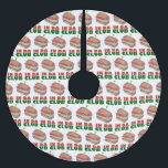 Saia Para Árvore De Natal De Poliéster No Da Club Funny Foodie Turkey Club Deli Sandwich<br><div class="desc">Ideal para decoração de férias! A saia da árvore de Natal mostra um marcador original de um sanduíche do clube de peru estilo deli. Este design também está disponível em outros produtos. Não vê o que está procurando? Precisa de ajuda para a personalização? Entre em contato com Rebecca para ter...</div>