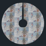 Saia Para Árvore De Natal De Poliéster Snowman e Árvore de Natal<br><div class="desc">O bonitinho bonitinho bonitinho de neve de Natal está tão orgulhoso de si mesmo. Ele trabalhou no duro e terminou de decorar sua árvore de Natal com bobinas brilhantes e bolas de vidro coloridas e colocou uma estrela amarela brilhante no topo. Há até alguns presentes iniciais sob os ramos verdes....</div>