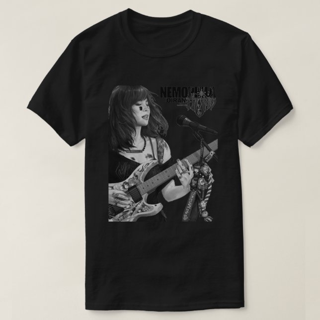 Saki Nemophila Essential T-Shirt (Frente do Design)