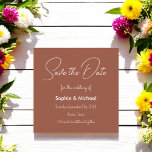 Salvar a data Convite de casamento Terracotta<br><div class="desc">Salve a data Terracotta/Burnt Orange White card com um roteiro de caligrafia elegante. Mais produtos com esse design estão na coleção abaixo.</div>