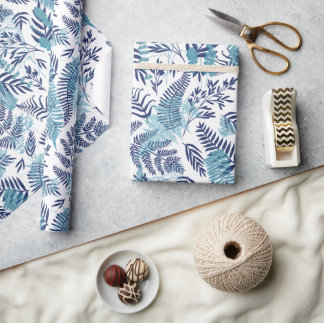 Samambaias em Papel de Presente Azul e Branco