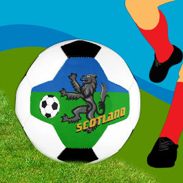 Scores escocesas acampadas, bola de futebol na Esc