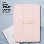 Script de Bolinhas Dourada e rosa-pincel de tendên<br><div class="desc">Proteja o seu iPad com estilo com esta capa de ipad moderna e moderna de proteção. Ele apresenta uma pequena bolinhas branca sobre um fundo rosa pálido e pálido e uma fonte de script manual de tom ouro de tendência com seu nome. Atualize o modelo fácil de usar com sua...</div>