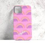 Script de nome colorido do arco-íris personalizado<br><div class="desc">Trendy watercolor arco-íris padrão de nuvem rosa brilhante capa de telefone rosa brilhante personalizada com seu nome na caligrafia de script de assinatura manuscrito de tendências.        Pode ser um belo presente de manutenção para um aniversário,  Sweet 16,  Natal,  Dia de as mães,  casamento ou chá de panela.</div>