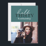 Script moderno e aniversário de 30 anos geométrico<br><div class="desc">Script moderno & geométrico 30º aniversário convidado. Padrão geométrico do dorso. A cor pode ser alterada.</div>