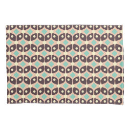 Seamless geometric pattern in dark brown leaf 