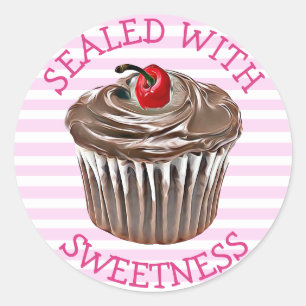 Selado com etiquetas do cupcake do chocolate da
