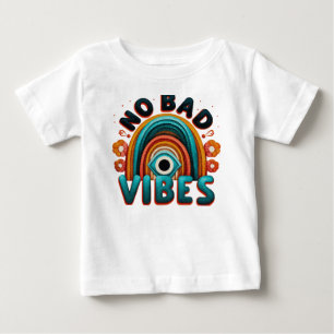 Sem Más Vibrações. Camiseta com Desenho Retro de A