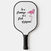 Ser um Flamingo num Bando de Porcos