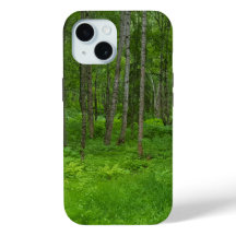 Serenidade da Floresta Verde Vibrante