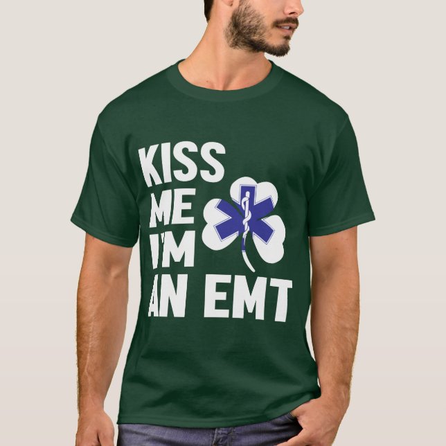 Série Kiss Me (Sou um EMT) Camiseta masculina (Frente)
