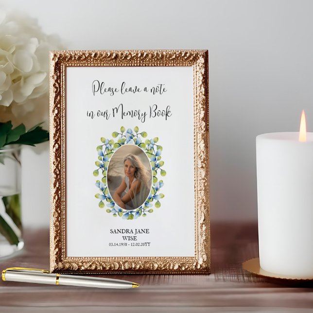 Serviço Memorial Compartilhe um Poster de Livro de (Memory Book sign for celebration of life with photo framed with greenery by Darling & May)