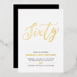 Sessenta | Moderna Dourada 60.a Festa de aniversár<br><div class="desc">Celebre seu dia especial com este convite para na moda 60º papel festa de aniversário. Este design apresenta um texto "Sessenta" em folha de ouro cúbico com um layout limpo. Há mais designs e suprimentos de festas disponíveis no meu compro,  BaraBomDesign.</div>