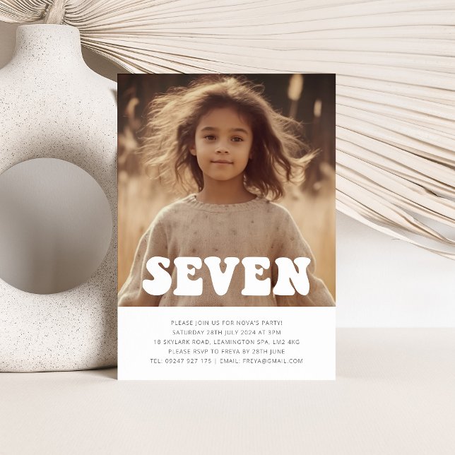 Sete - Convite de Aniversário para Foto em Groovy (Seven - Groovy Photo Birthday Invitation)