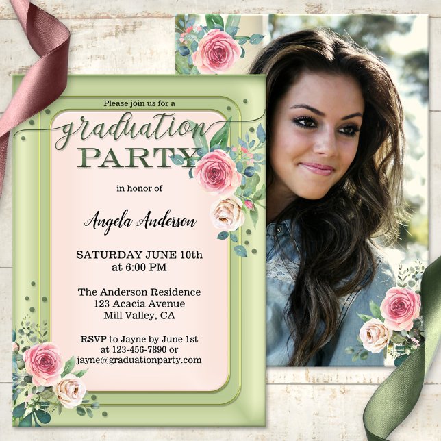 Seu Convite para Graduação de Script de Foto Girly (Elegant script graduation party invitation featuring your own photo with a watercolor rose)
