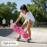 Seu nome no skate cor-de-rosa personalizado - Torn<br><div class="desc">Adicione seu nome a um skate rosa personalizado e faça dele realmente seu! Projetado para o estilo ousado e passeios suaves, este conselho apresenta tons rosa vibrantes, rodas premium e seu texto ou design personalizado. Um presente perfeito ou uma peça de declaração pessoal - destacar-se e skate com talento. Torne-o...</div>