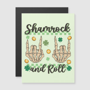 Shamrock and Roll - Mão esquelética