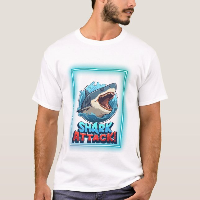 Shark Attack Graphic T-Shirt – Bold Ocean Predator (Frente)
