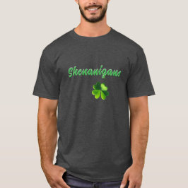 Shenanigans e um T-Shirt de quatro folhas