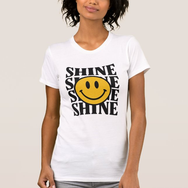 SHINE Retro Smiley Face Bold Typography T-Shirt (Frente)