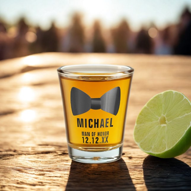 Shot Proposta de Casamento do Homem de Honra Copo de Sh (A black bow tie shot glass for your Man of Honor or any member of your wedding party)
