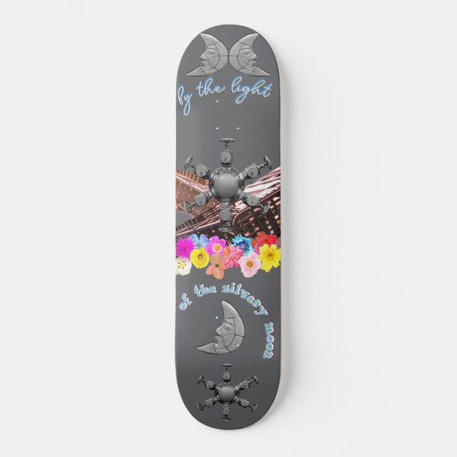Silvery Moon Skateboard  (Frente)