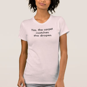 Sim, o tapete combina drapeja o t-shirt