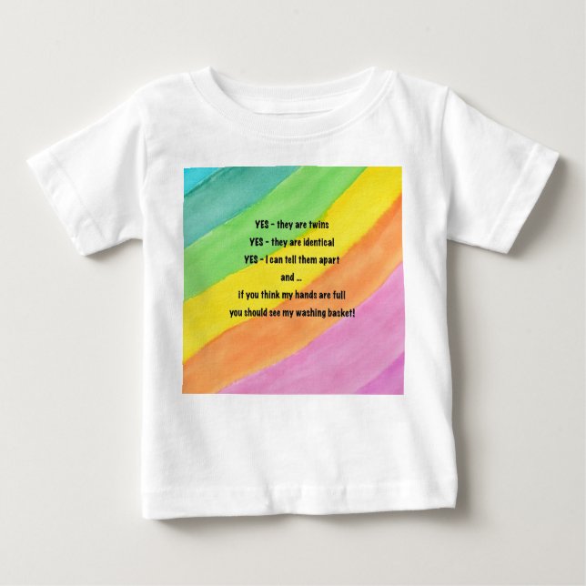 "Sim, são gêmeos" Rainbow Baby T-shirt (Frente)