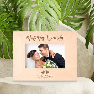 Simples Sr. E Sra. Sobrenome Casamento Corações