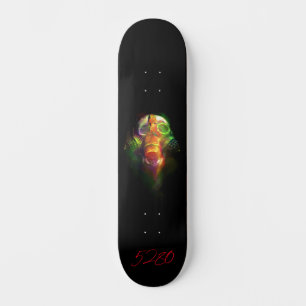 Skate 5280 caveira e máscara de gás
