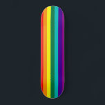 Skate 7 Bandeira do Orgulho gay Rainbow<br><div class="desc">7 Stripes Rainbow Orgulho gay Flag 7 Versão do skateboard 1/4" com faixa rosa quente removida devido à indisponibilidade do tecido rosa-quente (1978-79).</div>