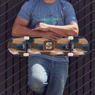 Skate Abstrato Brushstrokes em Azul, Branco e Marrom