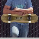 Skate Adicionar Iniciais de Nome, Douradas Fitas Metálic<br><div class="desc">Adicione qualquer nome ou sigla que você quiser neste design de excelente - Consulte minha loja para ver muito mais designs de skate personalizados e T-Shirts,  Hoodies,  Backpack,  Blankets e muito mais.</div>