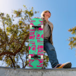 Skate Adicionar Seu Próprio Nome Personalizado Cor-de-Ro<br><div class="desc">Adicione seu próprio nome personalizado O skateboard personalizado apresenta seu nome personalizado em tipografia rosa-quente moderna em um simples fundo verde-menta. Personalize editando o texto na caixa de texto fornecida. Dê um presente personalizado, skate personalizado ao seu skate favorito para o Natal, aniversário ou seu melhor amigo. Elaborado por ©Evco...</div>