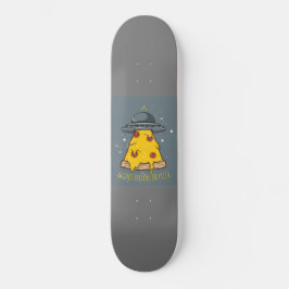 Skate "Aliens acreditam na pizza"
