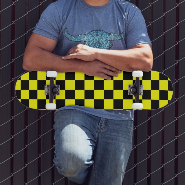 Skate Amarelo Sólido com Estilo de Quadrado Preto (Ao ar livre 3)