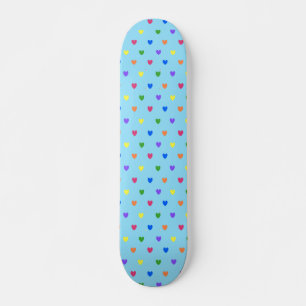 Skate Arco-íris polca corações em azul-bebê