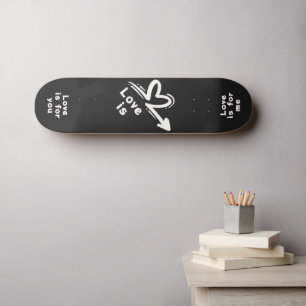 Skate Arte de Rua Coração Amor é Branco e Preto