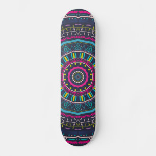 Skate Arte Vibrante e Colorida de Mandala