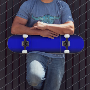Skate Azul elétrico sólido