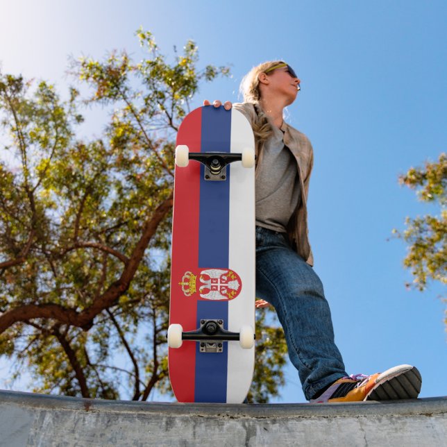 Skate Bandeira da Sérvia (Ao ar livre 1)