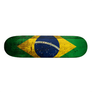 Skate Bandeira de Brasil na grão de madeira velha