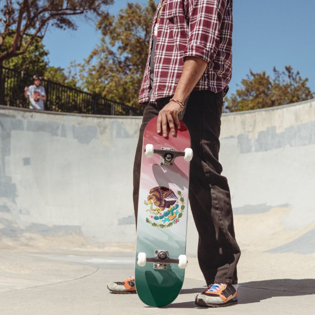 Skate Bandeira Estilizada do México (Ao ar livre 2)