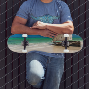 Skate Barcos de pesca tradicionais na praia