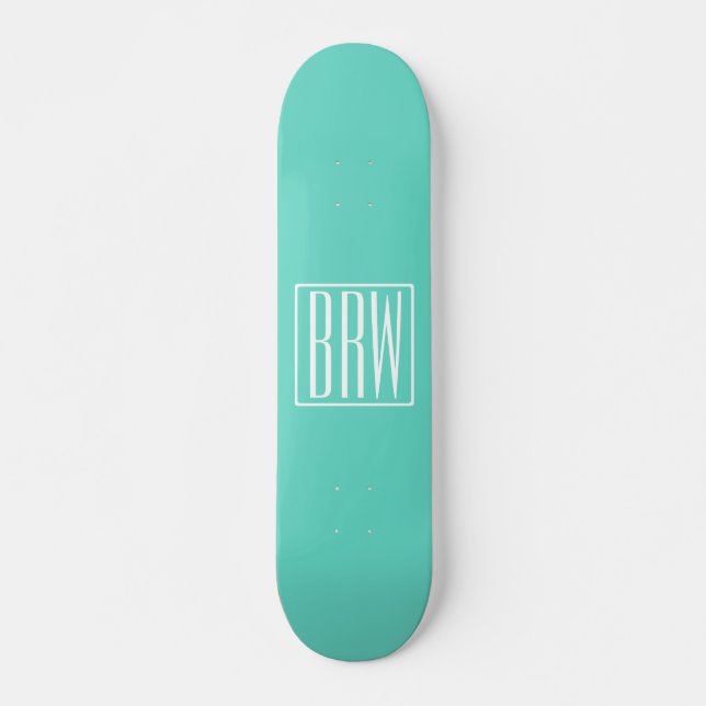 Skate Bold Modern 3 Iniciais Monograma | Branco Em Aqua (Frente)
